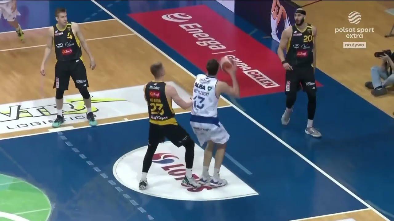 Doskonałe podanie Małgorzaciaka! #EnergaBasketLiga #PLKPL