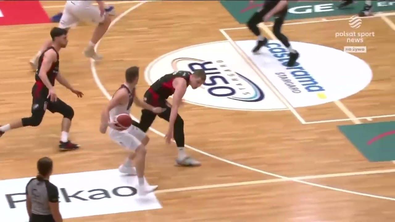 Łapeta z góry na koniec kwarty #ORLENBasketLiga #PLKPL
