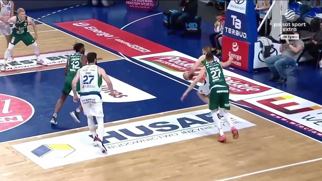 MEGA BLOK! Cyril Langevine! #EnergaBasketLiga #PLKPL