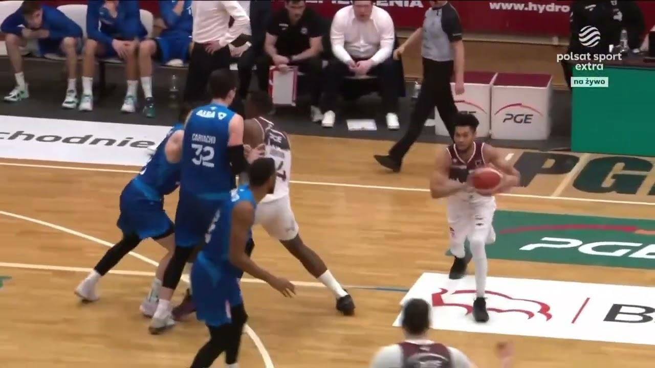 Aleksandar Langović efektownie z góry! #ORLENBasketLiga #PLKPL