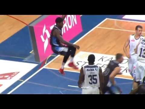 Podanie z autu - wsad DD | MKS - BM Slam Stal