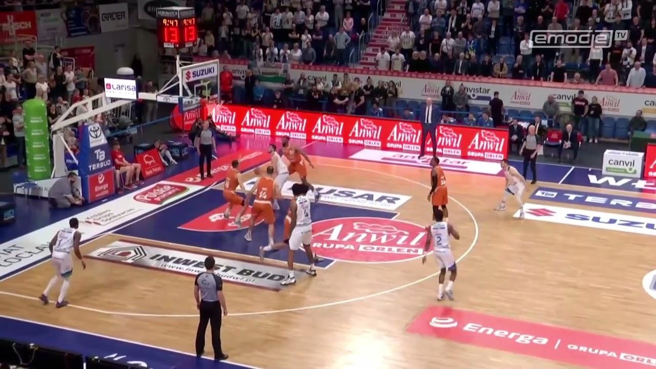Luke Petrasek od początku efektownie! #EnergaBasketLiga #PLKPL