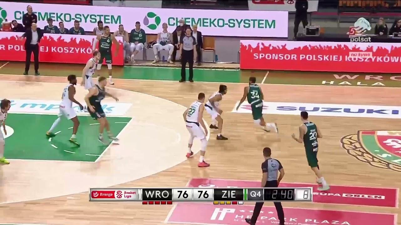 Cyril Langevine! MEGA BLOK! #EnergaBasketLiga #PLKPL