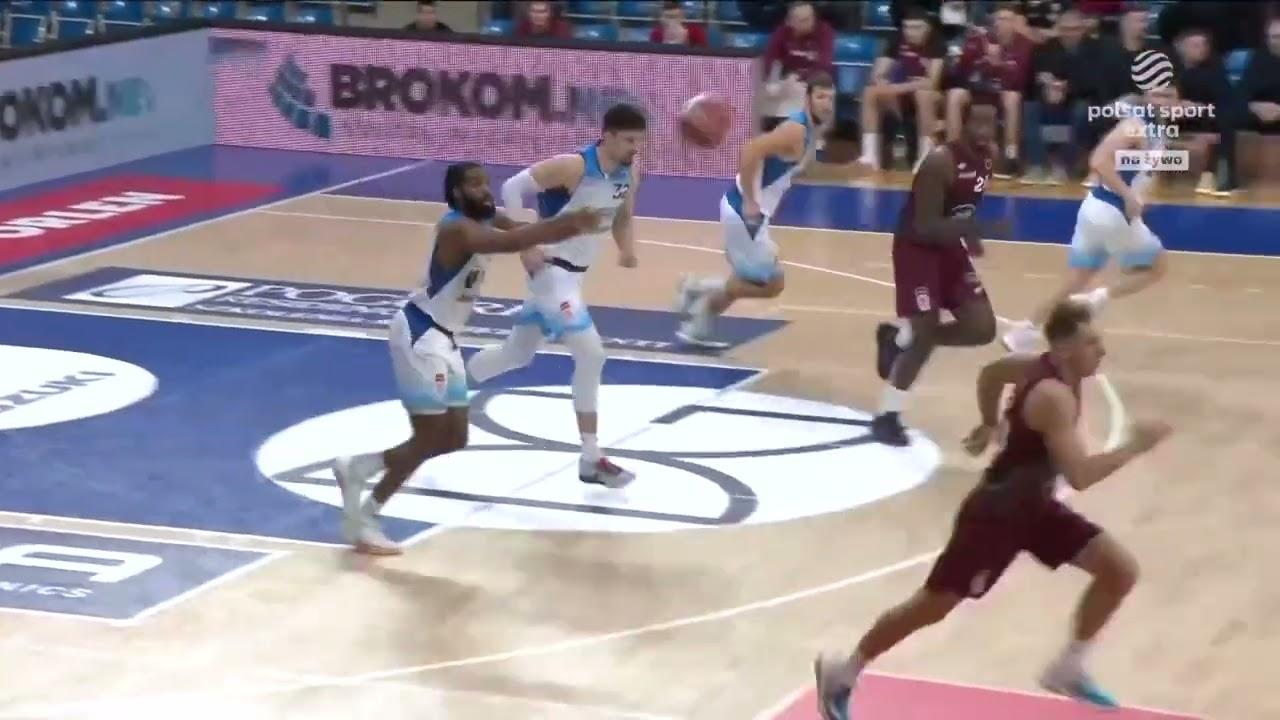 Dominik Grudziński blokuje kontrę! #ORLENBasketLiga #PLKPL