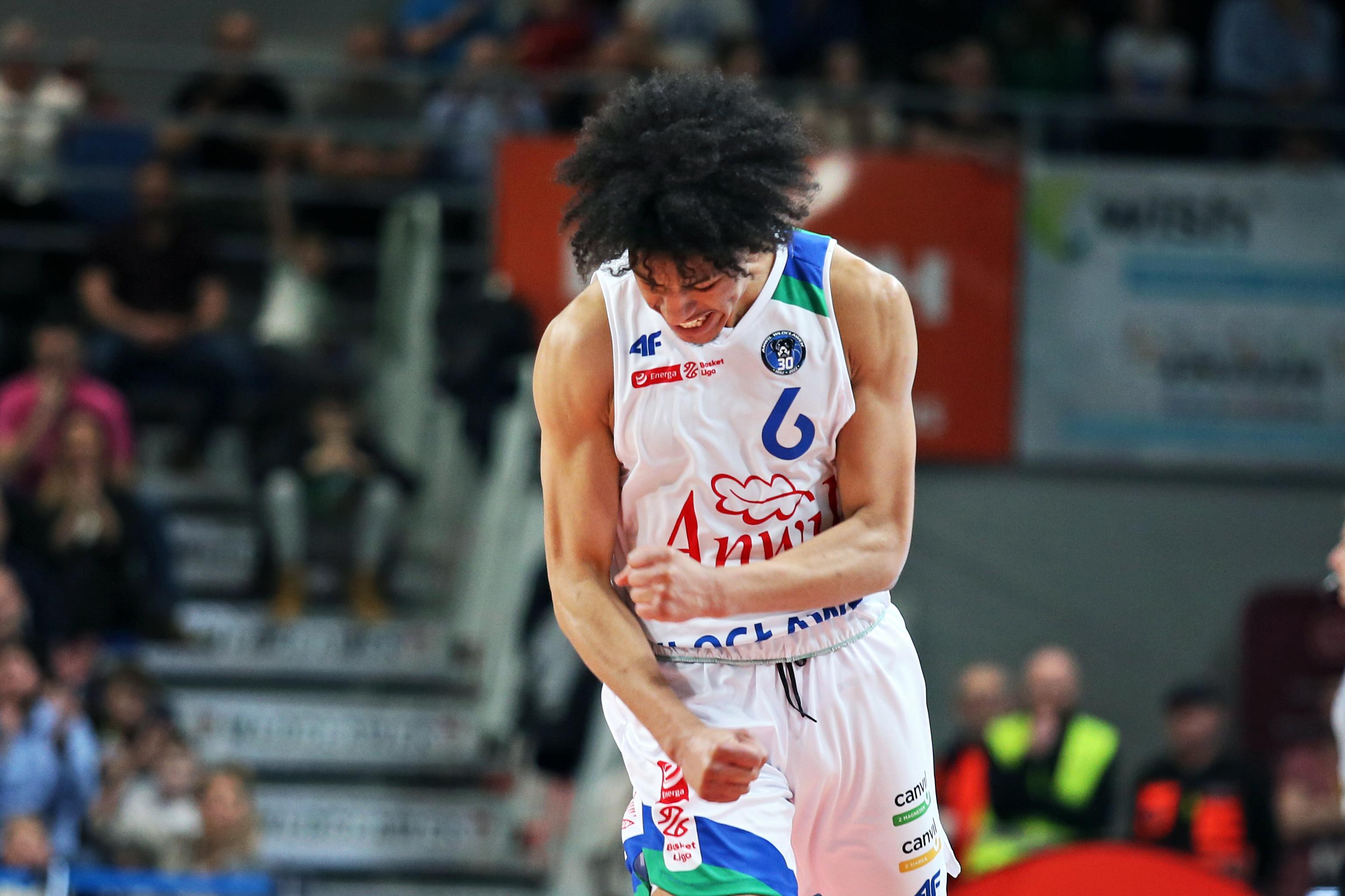 King - Anwil (2): Co za walka! Sanders bohaterem!